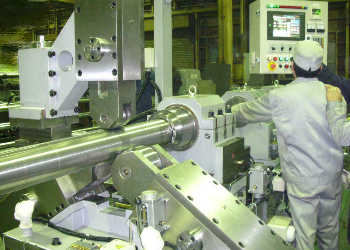 中型BTA機の加工